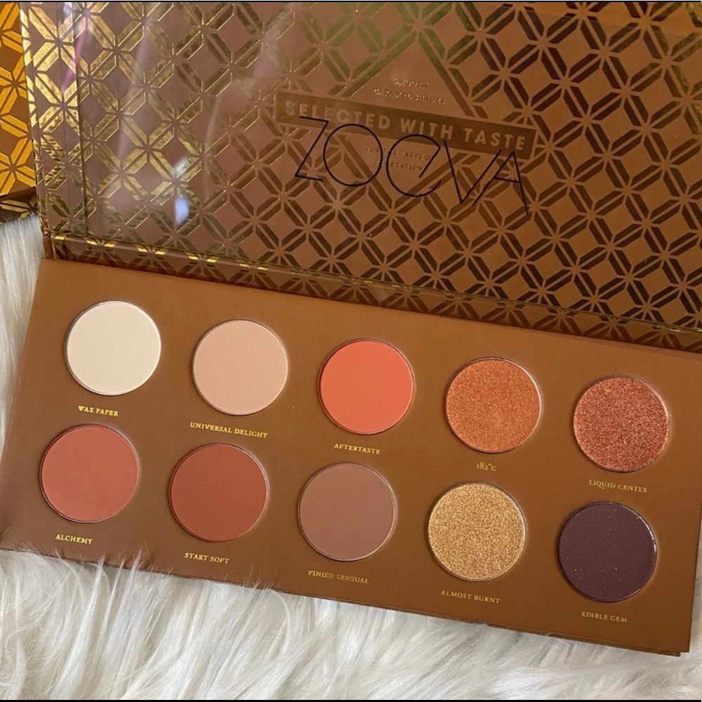 Zoeva Caramel Melange eyeshadow palette